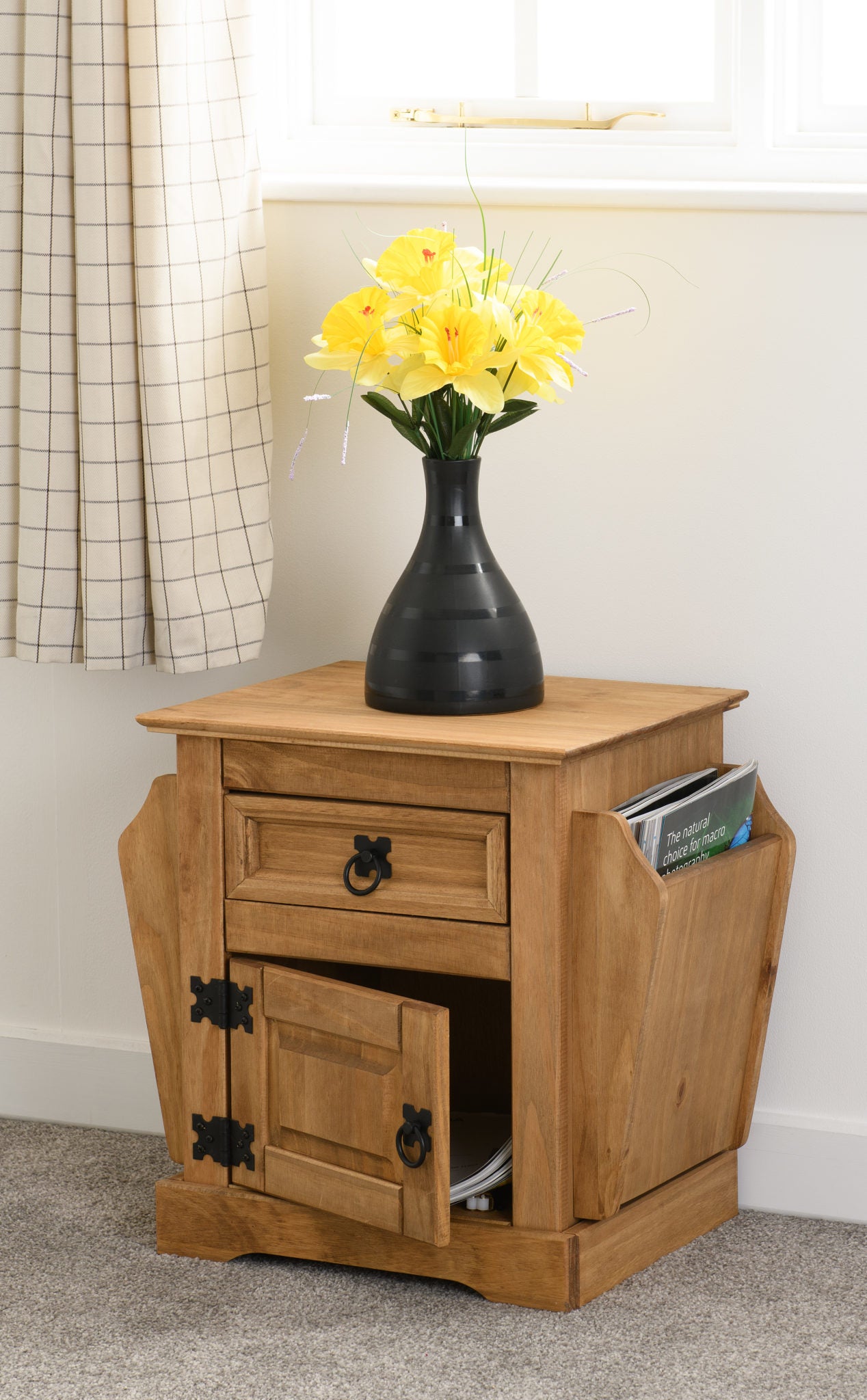 CORONA 1 DRAWER MAGAZINE TABLE