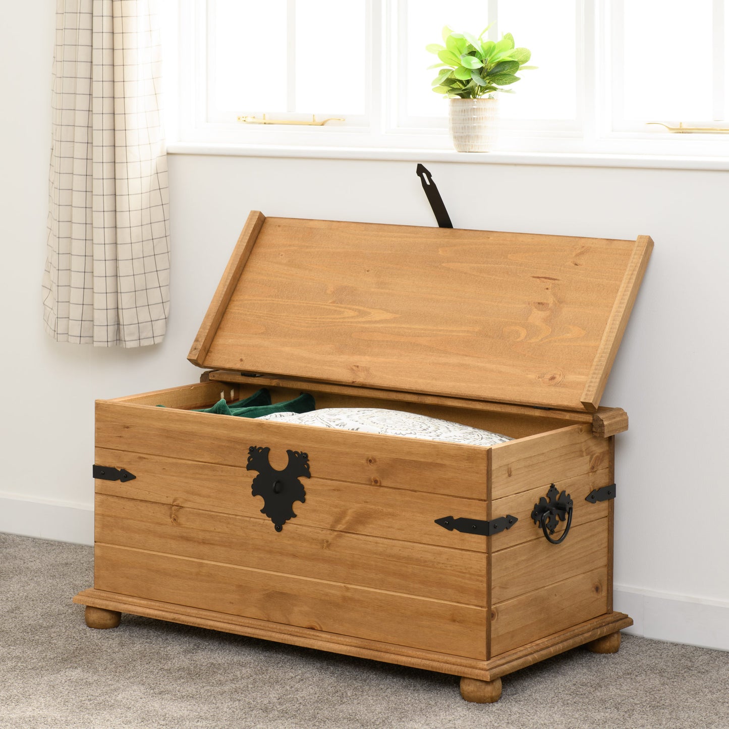 CORONA SINGLE STORAGE CHEST